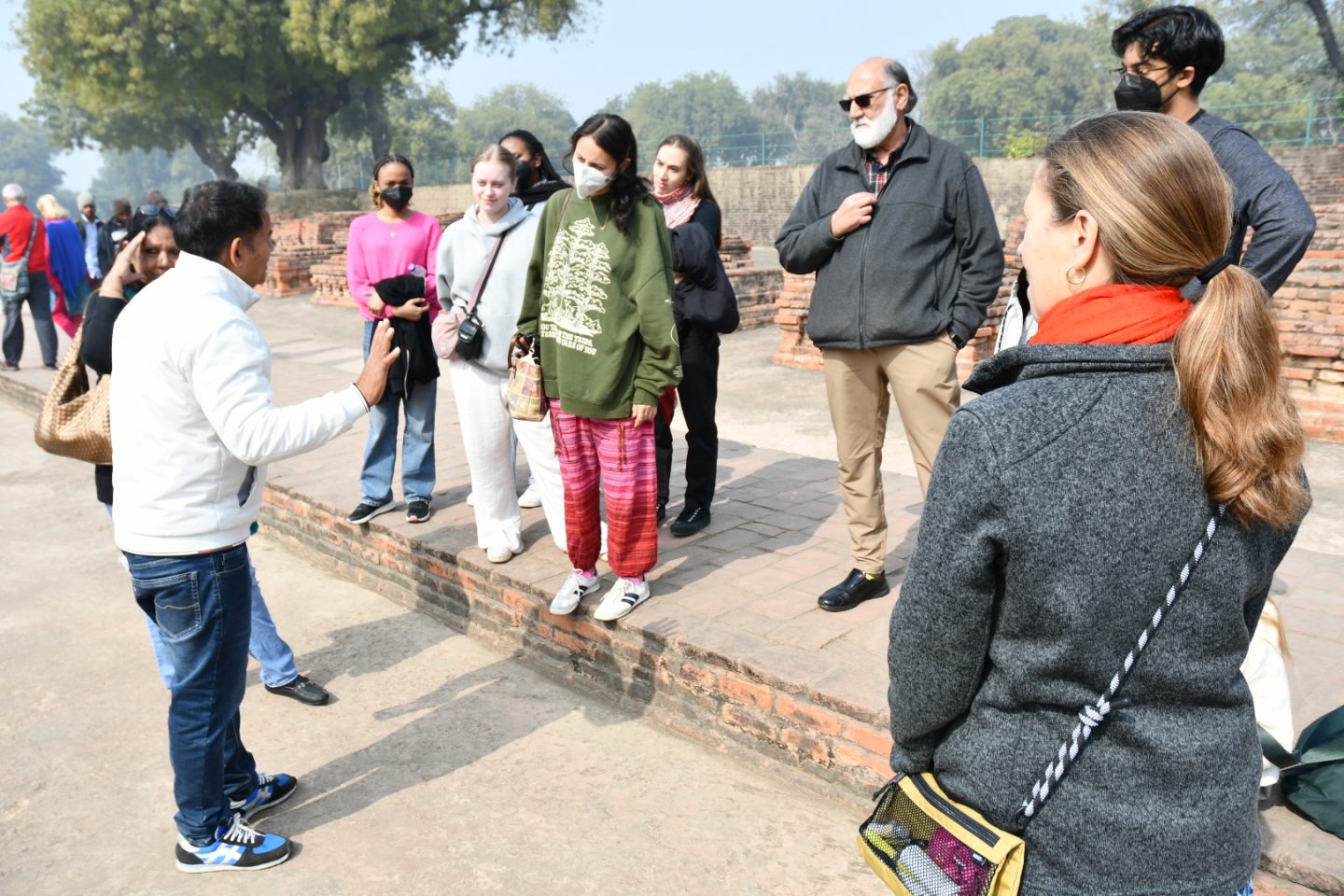 Students visited the Sarnath archaeological site, where the Buddha gave his first sermon (Dhammacakkappavattana Sutta or The Setting in Motion of the Wheel of the Dhamma Sutta) to his disciples following his Enlightenment