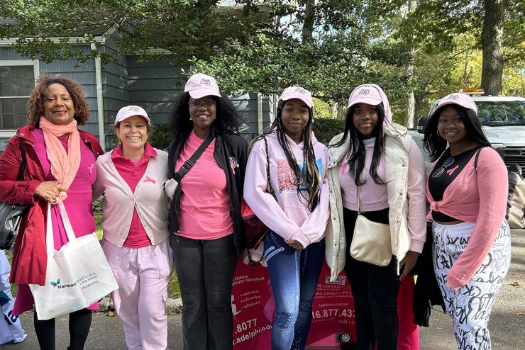 Sandra Martinez, Bilingual Outreach Coordinator for the Adelphi NY Statewide Breast Cancer Program joined Assemblymember Michaelle Solages for the Dr. Elsy Mecklembourg-Guibert Memorial Breast Cancer Walk at the Valley Stream State Park. Thank you to our fantastic volunteer Jeanne Zamor and her family for joining us.