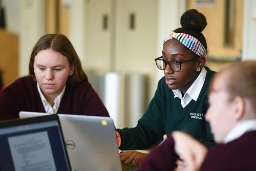 Pre-College Programs for High School Students | Adelphi University