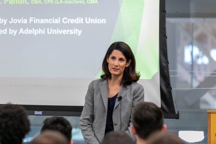 Financial Literacy workshop at Adelphi University