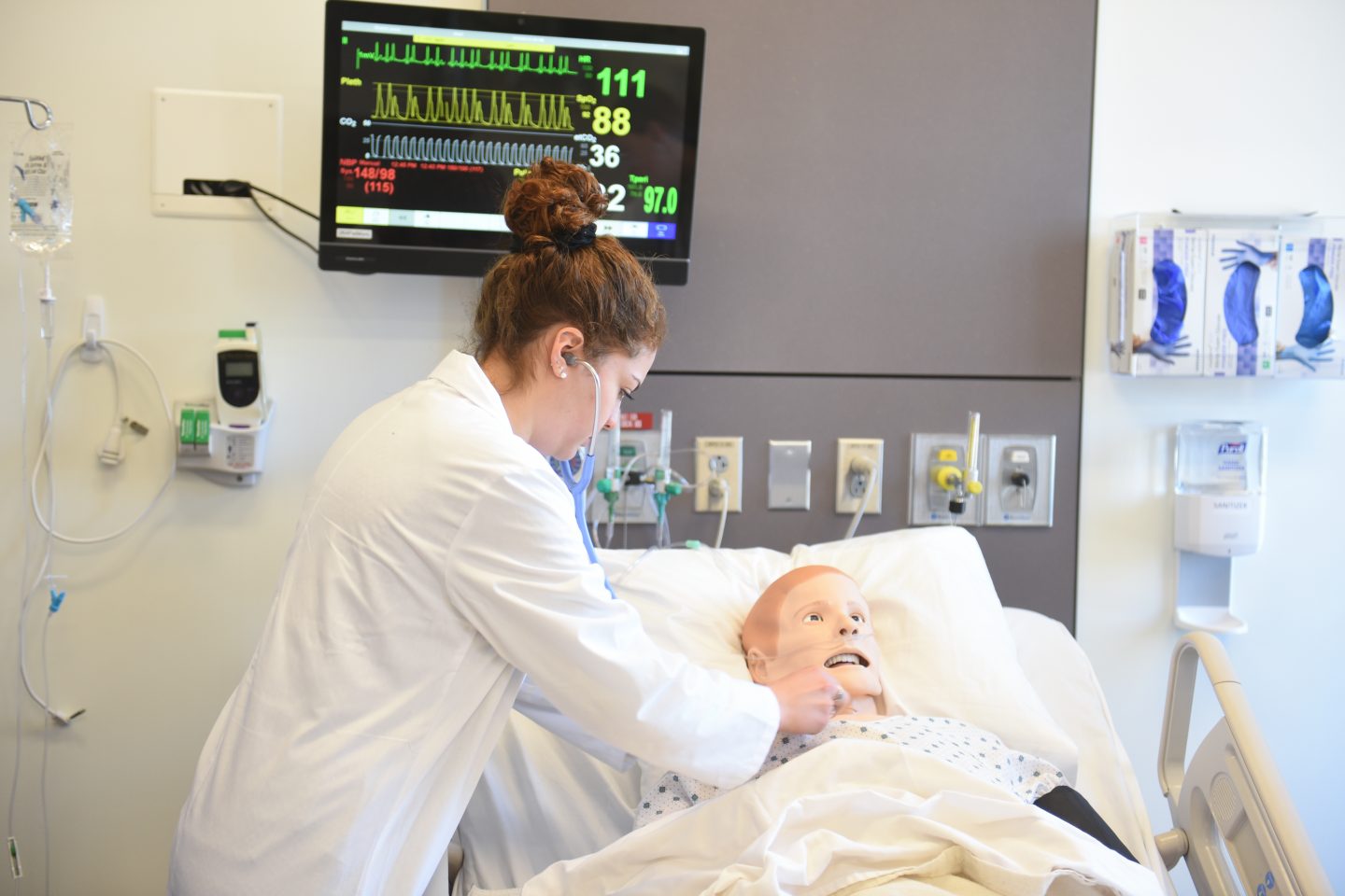 For CNPH nursing students, learning in the various CESiL simulated settings and situations is like training in a real hospital. That experience was especially invaluable in the midst of the pandemic, nursing students said.