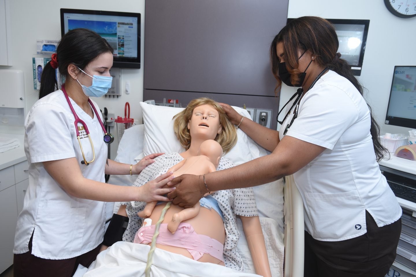 Victoria, a high-fidelity maternal simulator manikin, arrived at CESiL with two baby manikins in March 2019—able to simulate a complete range of situations that nurses may face in the delivery room, from typical neonatal care to obstetric emergencies.