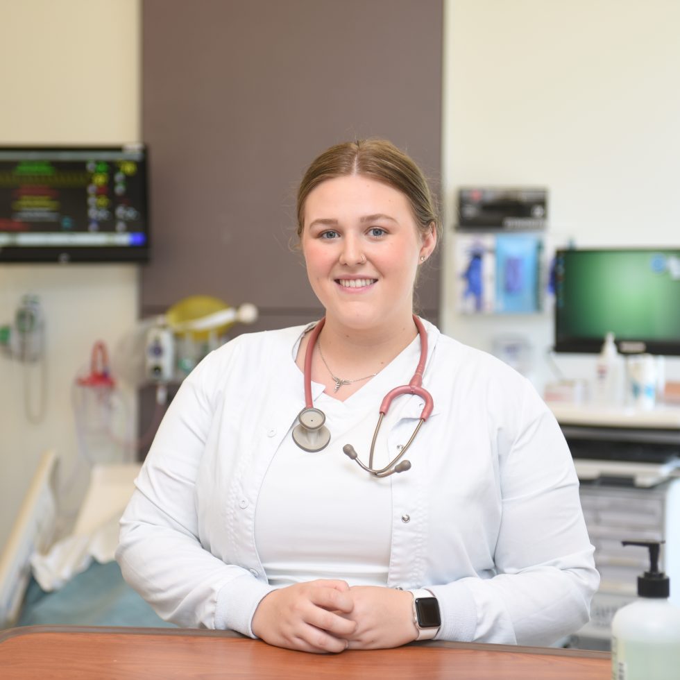 Kassandra Vetrano in the clinical labs at Adelphi University