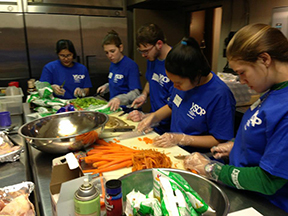 Adelphi Students at Washington D.C. soup kitchen