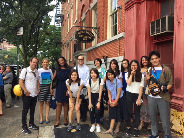 Adelphi and Kwansei Gakuin University students in Manhattan