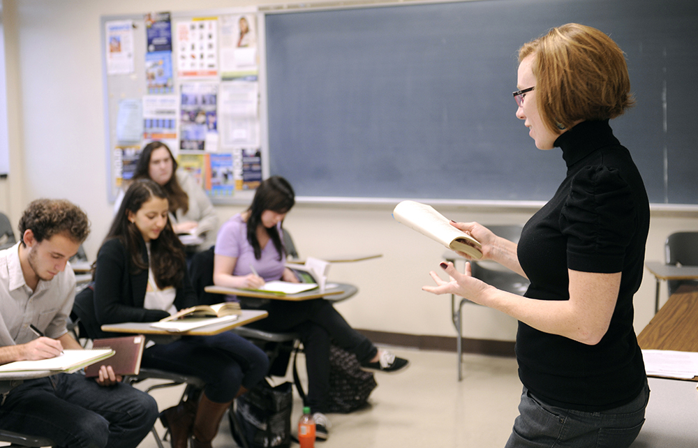 Photo of Louise Geddes teaching class