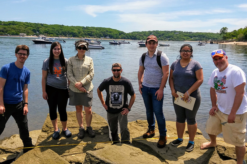 Environmental Science Students Oyster Catching