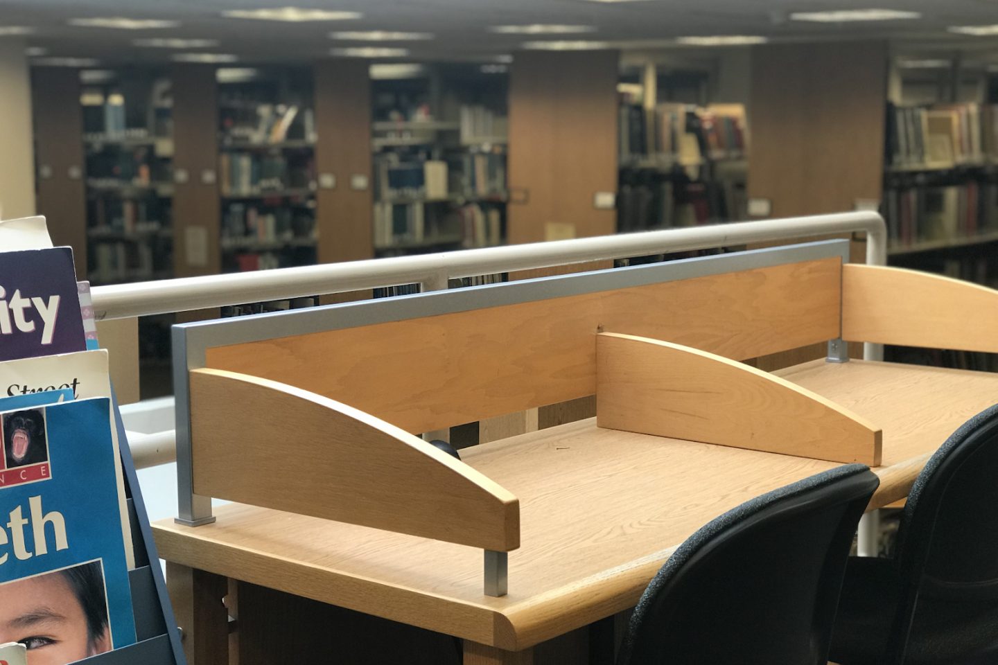 Intra-Stacks Seating & Spaces in Natural Light - Swirbul Library