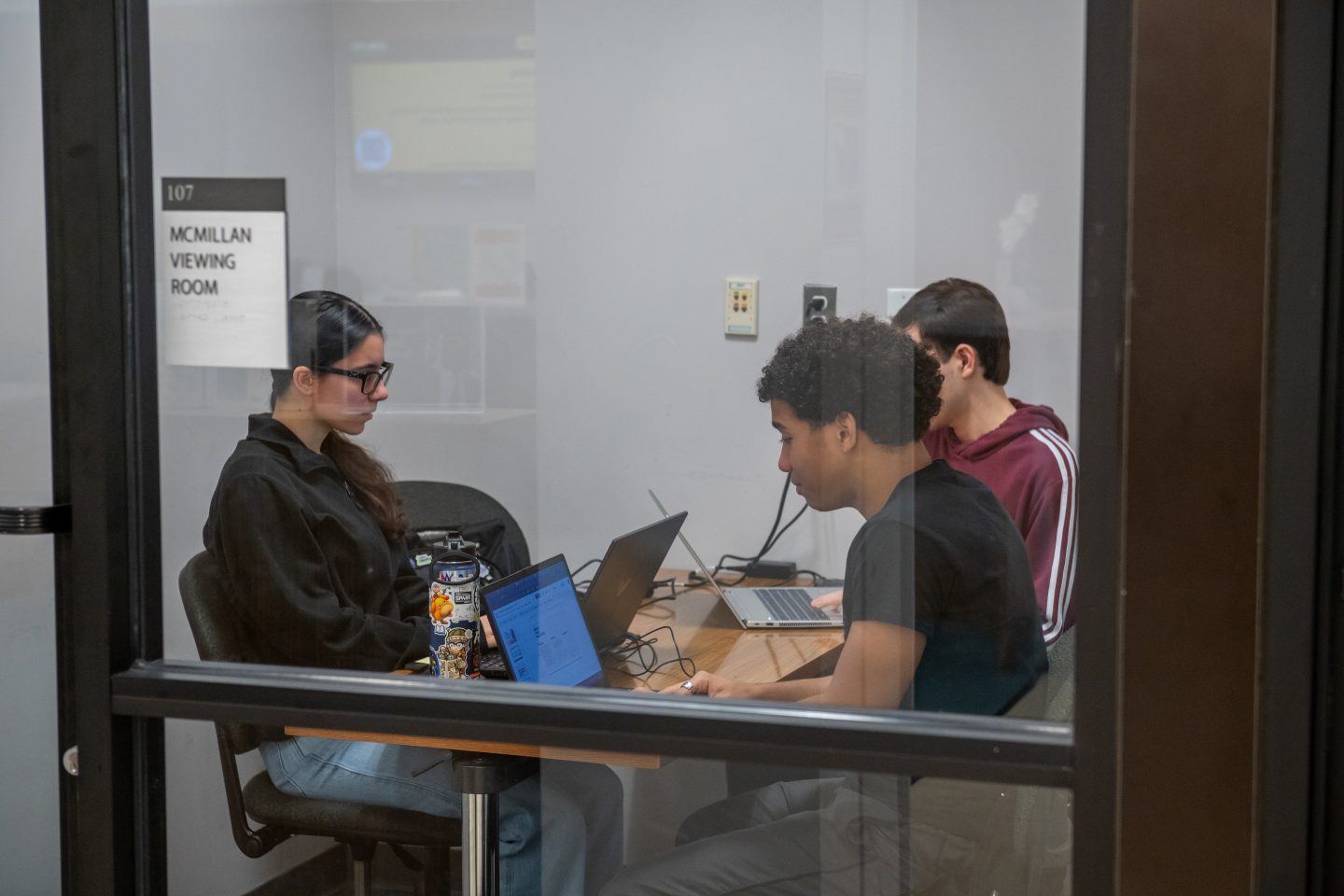 Reserve the McMillan Viewing Rooms on the first floor for multimedia presentations and group viewings.