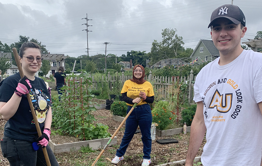 Adelphi students giving back to their community.